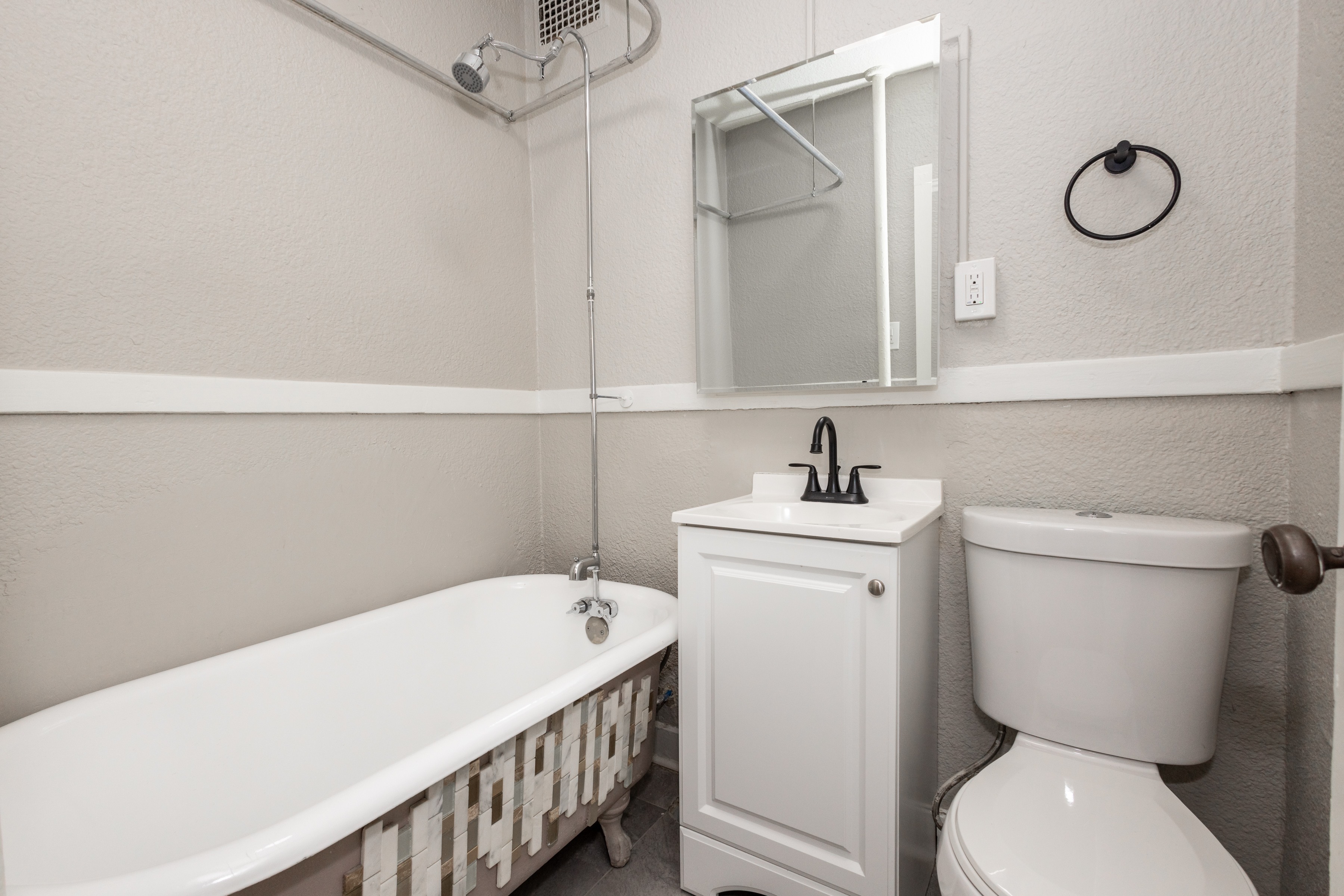1630 Pennsylvania 1630 Pennsylvania, Denver, CO 80203 Uptown Denver - Leasing by Cross Street
